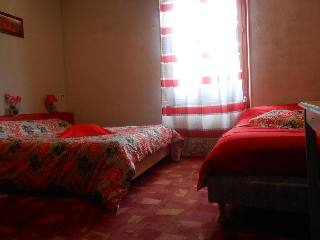 Hotel Les 3 Marmottes à Lus-la-Croix-Haute Extérieur photo